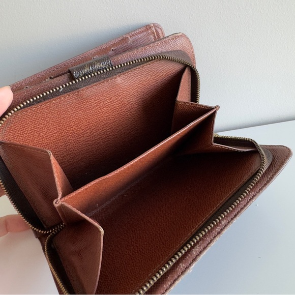 LOUIS VUITTON Monogram Viennois Wallet in Brown - Picture 6 of 9